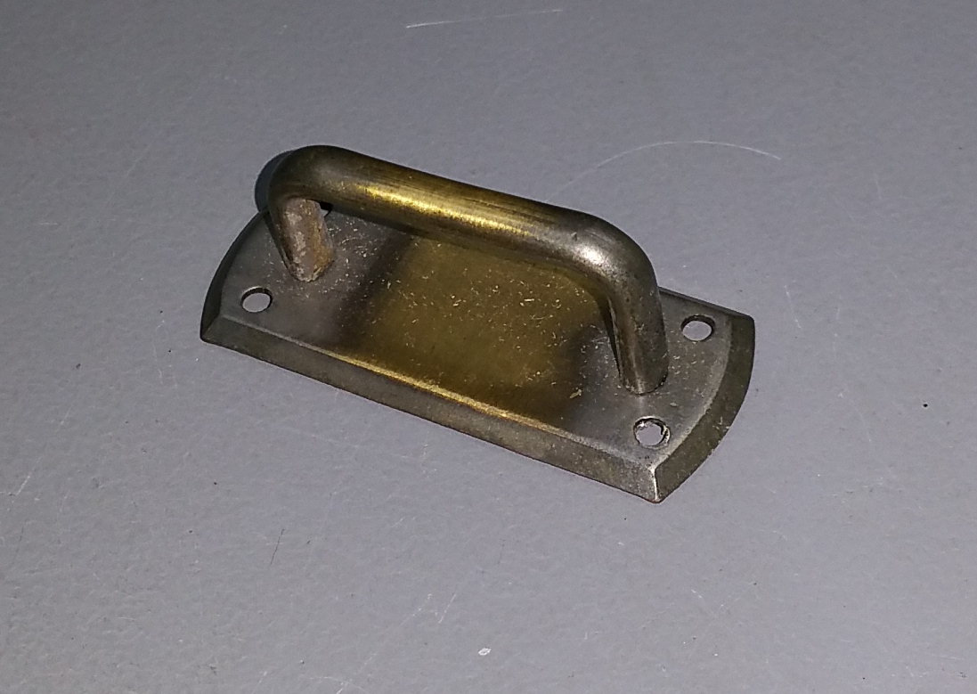 M025 brüniert Alter Möbelgriff aus Messing 5,1 cm